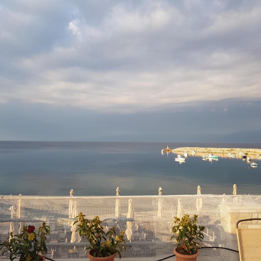 Koroni Mare -Sea View Apartment/Διαμέρισμα Με Θέα Στην Θάλασσα Buitenkant foto